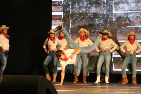 Footloose0104.JPG